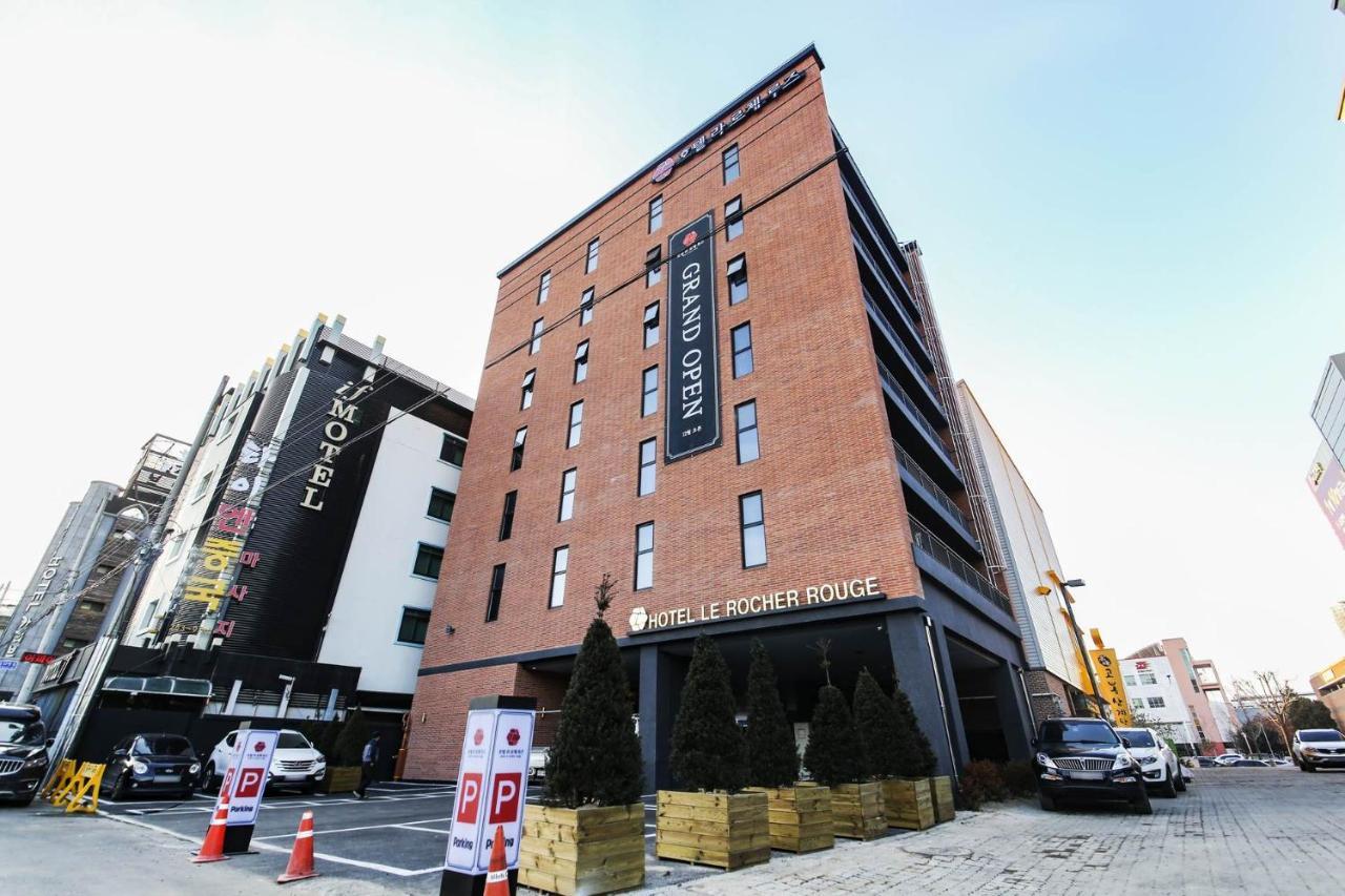 Lerocherrouge Hotel Chuncheon Extérieur photo