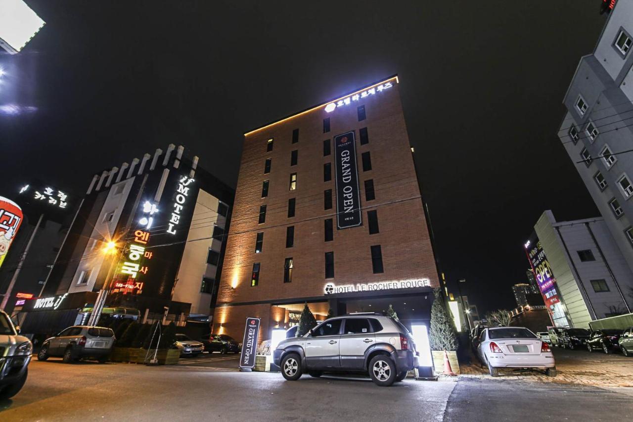 Lerocherrouge Hotel Chuncheon Extérieur photo