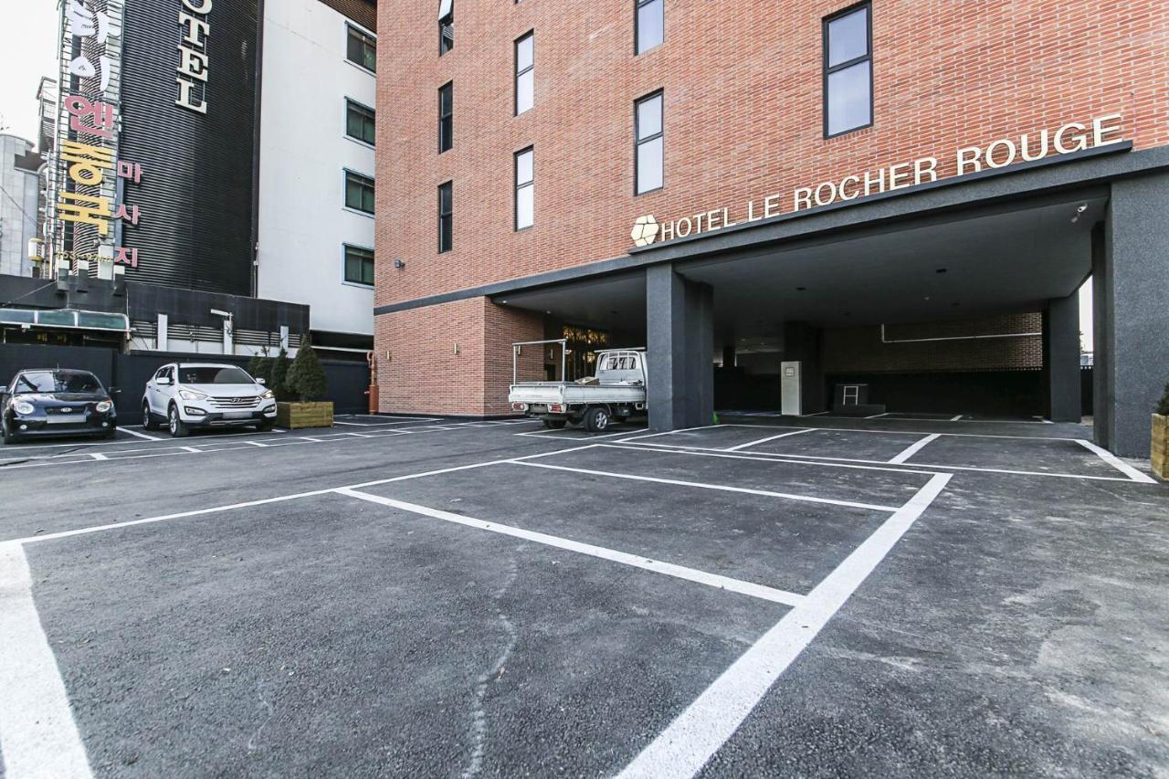 Lerocherrouge Hotel Chuncheon Extérieur photo