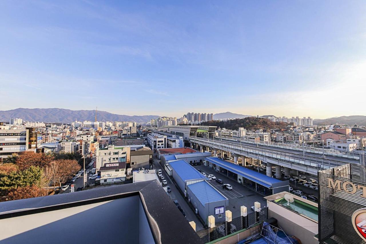 Lerocherrouge Hotel Chuncheon Extérieur photo