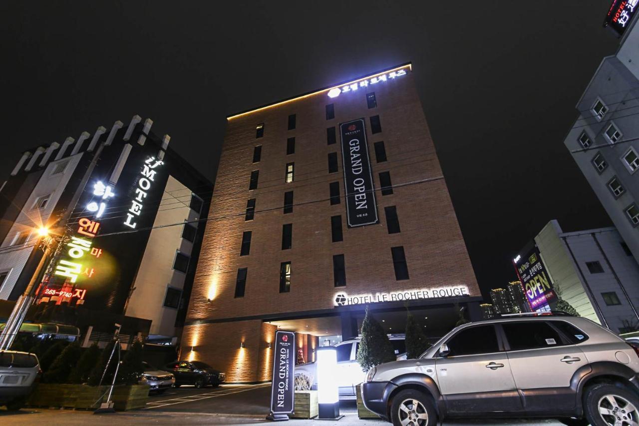 Lerocherrouge Hotel Chuncheon Extérieur photo